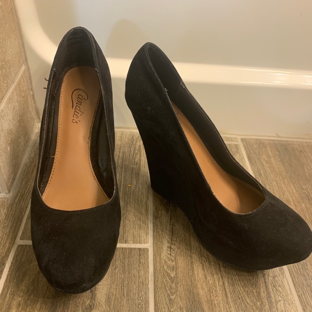 Candies round toed 6” wedge